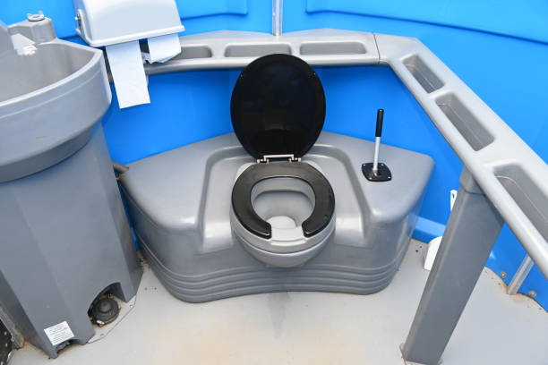 Best Porta potty cleaning services  in Montesano, WA