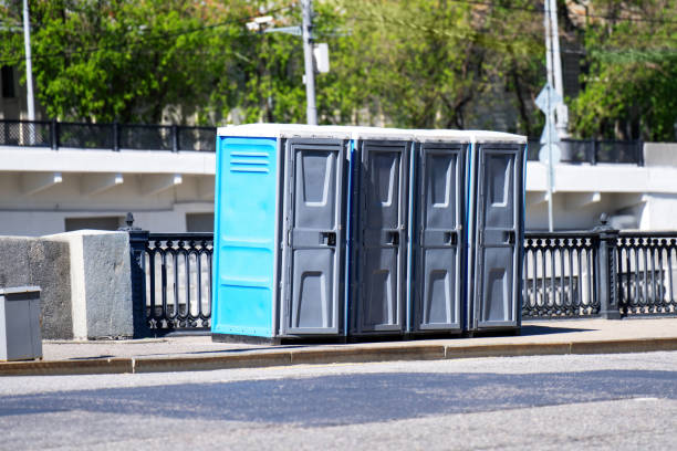 Best Luxury portable toilet rental  in Montesano, WA
